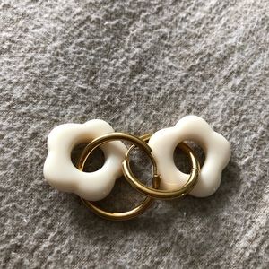 Cute flowery earrings